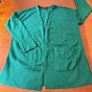 Ann Taylor green split-side cardigan with pockets. Large.